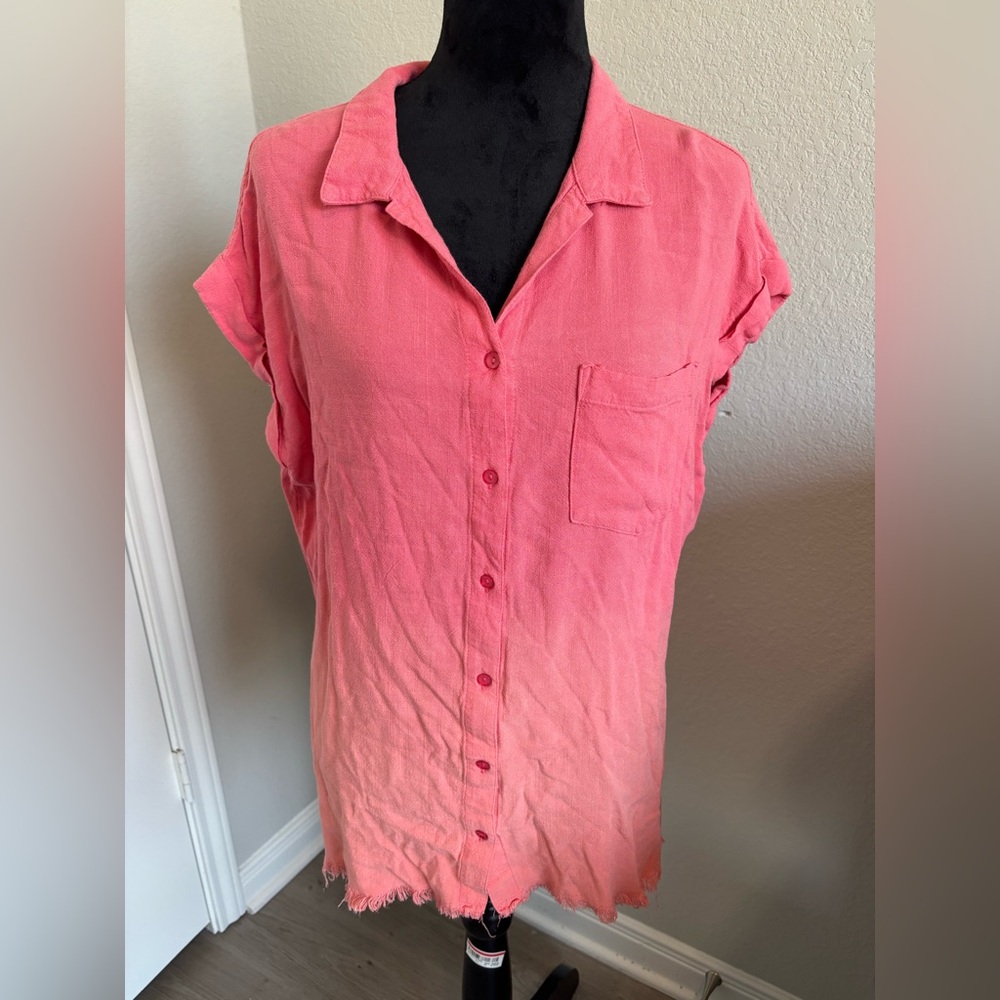 Umgee Pink to Coral Ombre Button-Down Shirt